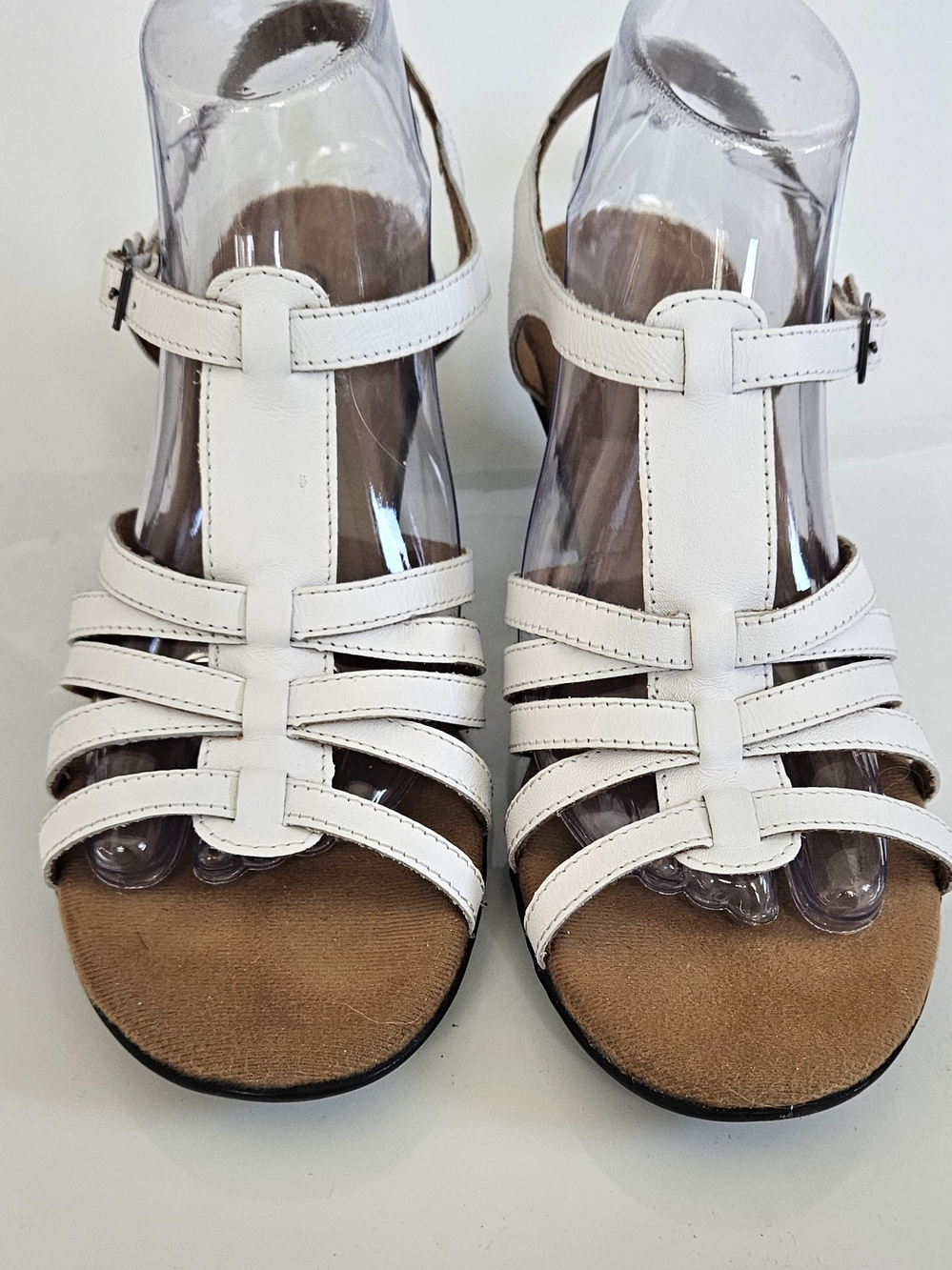 Clarks 2 1/2"  Wedge Heel  Strap Sandals Women's 8.5 White Leather